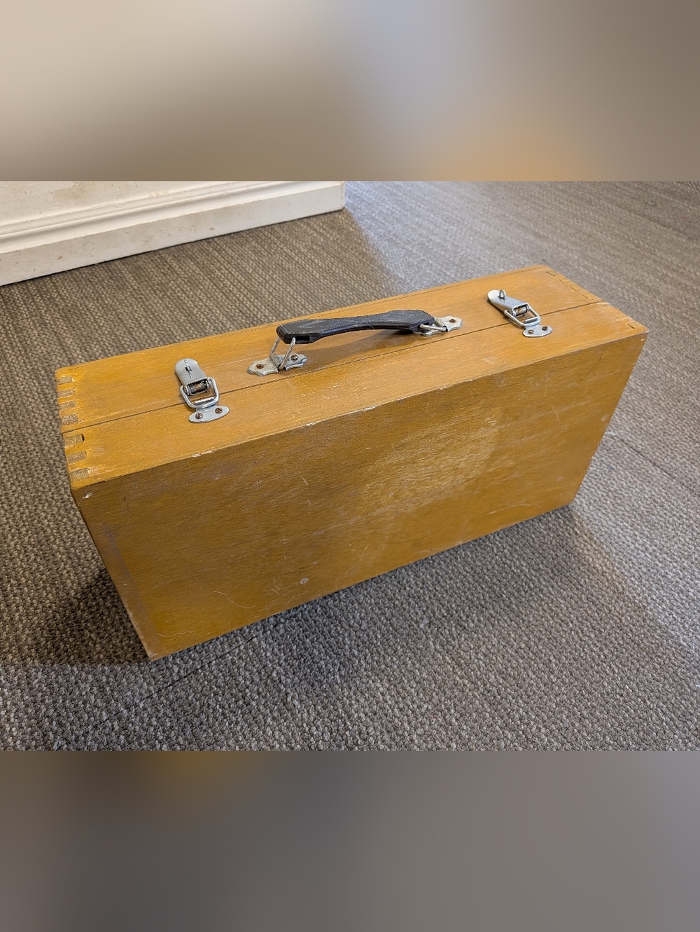 Vintage Wooden Tool/Storage Box with Metal Latches - Picture 7 of 8